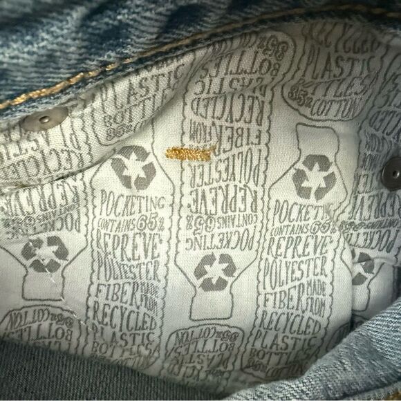 Mossimo Supply Co. Stretch Boyfriend Crop Blue Jeans - Picture 5 of 5